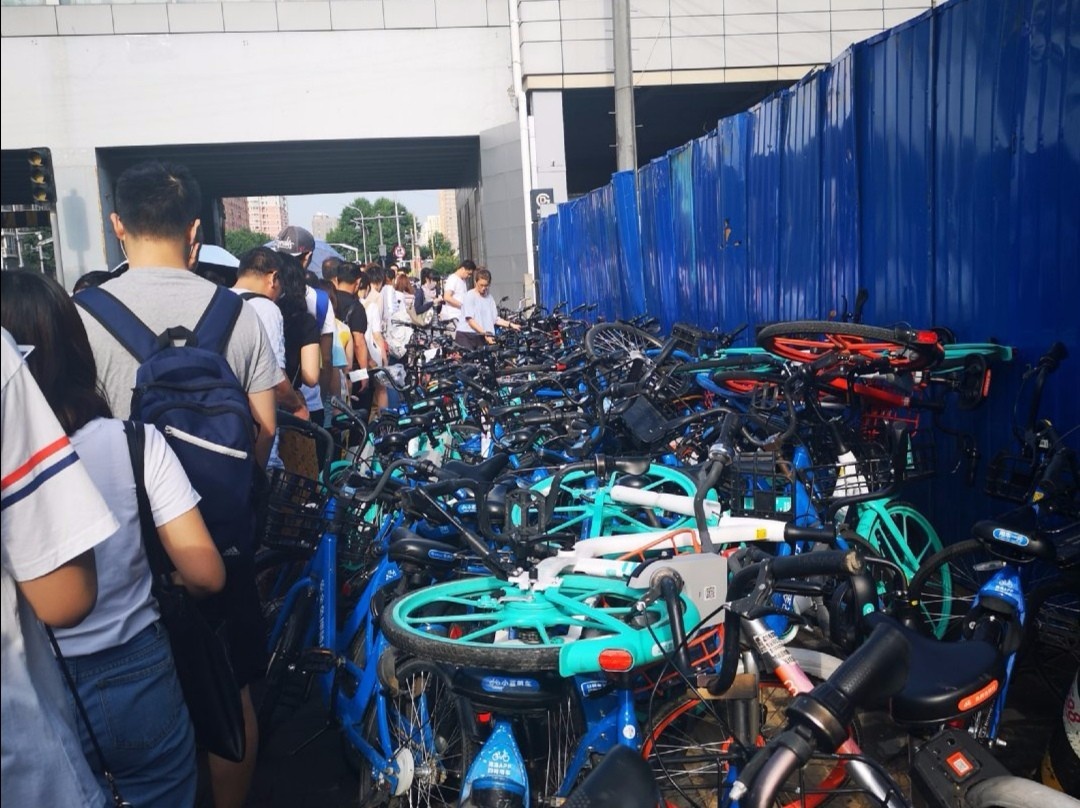 三个月内两次轮番涨价 共享单车将走向何方-中国商网|中国商报社1