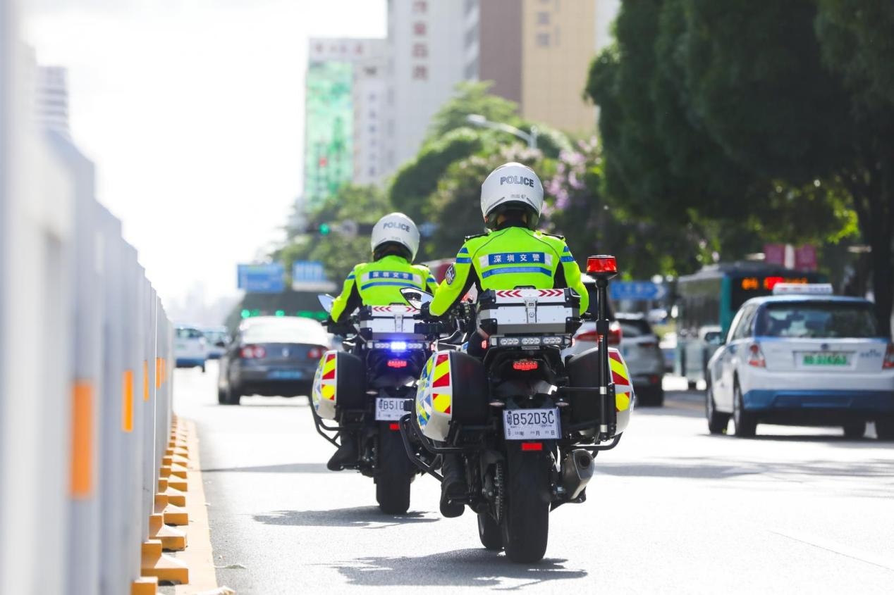 深圳福田交警:巧解超大型城市中心区交通拥堵难题