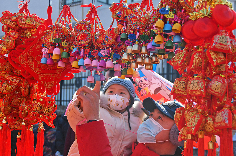 春节临近 年货市场“热”起来